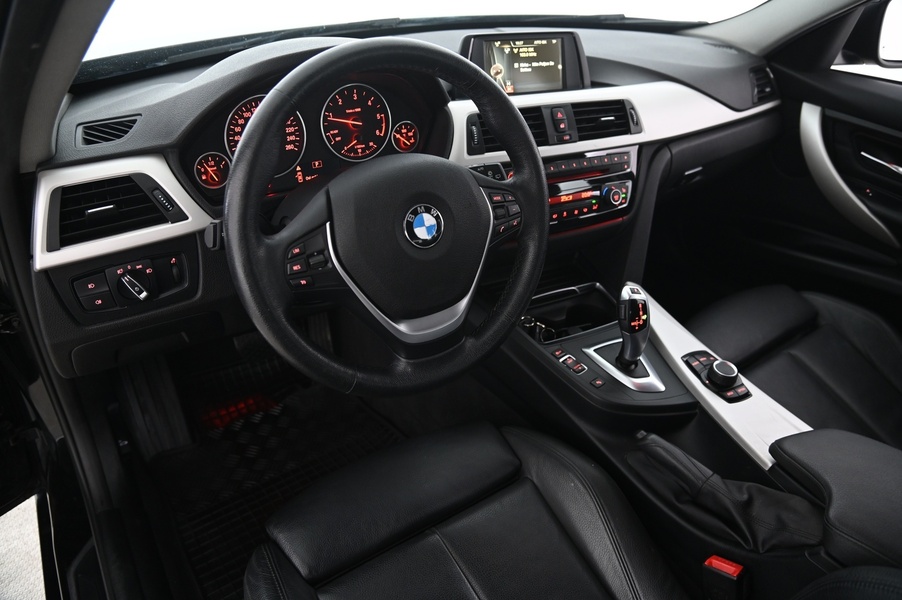 BMW 320 vaihtoauto