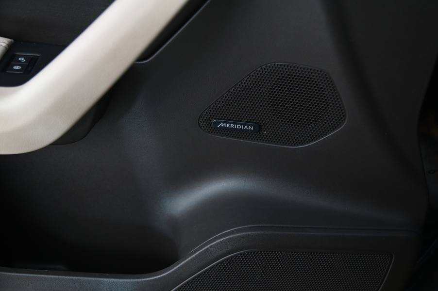 Jaguar F-PACE vaihtoauto