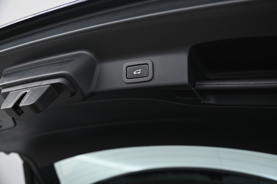 Jaguar F-PACE vaihtoauto