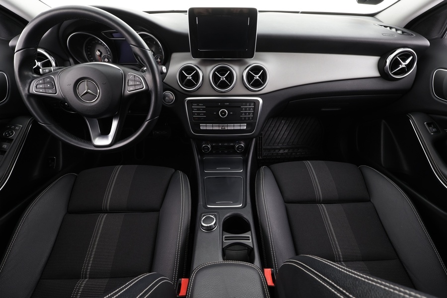 Mercedes-Benz GLA vaihtoauto