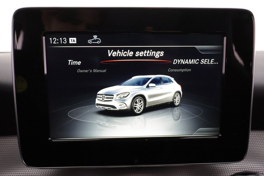 Mercedes-Benz GLA vaihtoauto