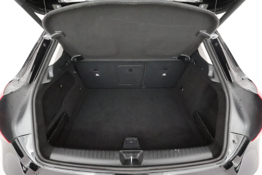 Mercedes-Benz GLA vaihtoauto