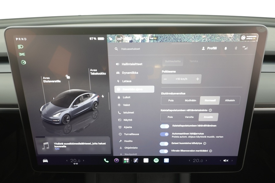 Tesla Model 3 vaihtoauto