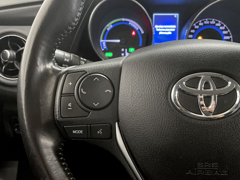 Toyota Auris vaihtoauto