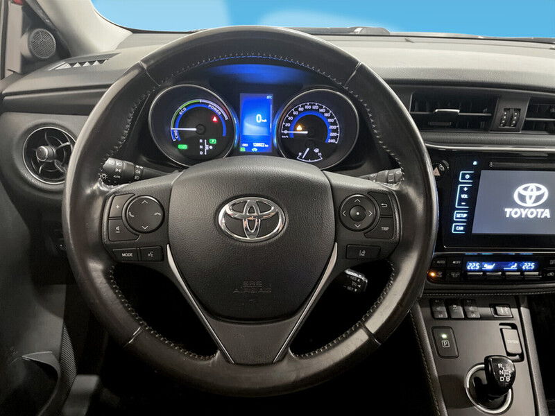 Toyota Auris vaihtoauto