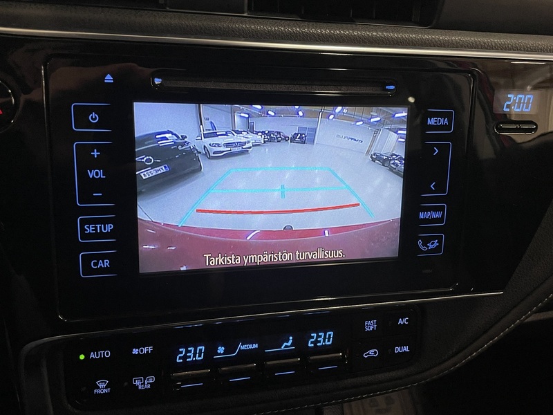 Toyota Auris vaihtoauto