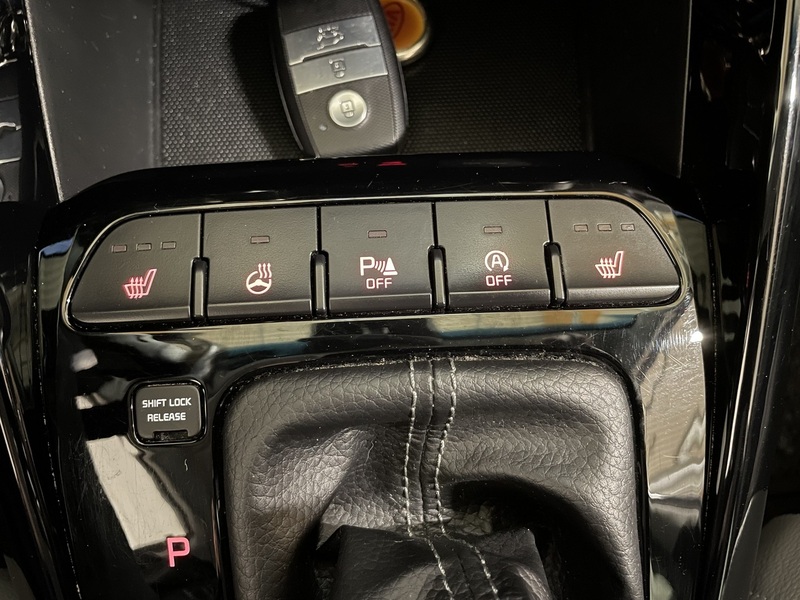 Kia Stonic vaihtoauto