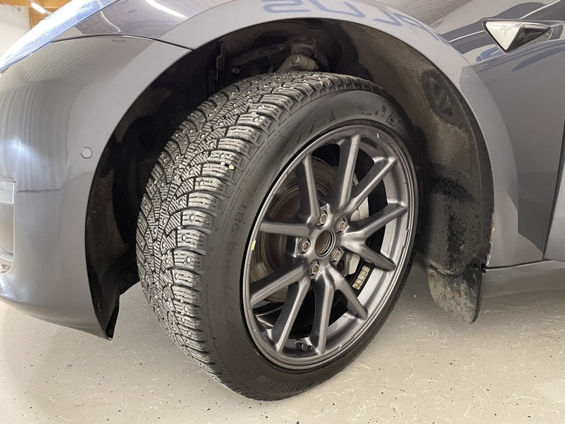 Tesla Model 3 vaihtoauto