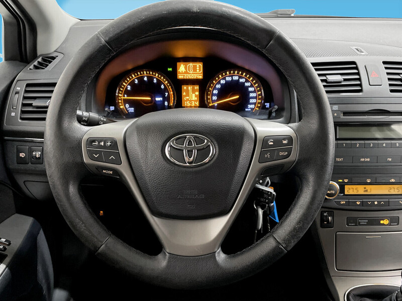 Toyota Avensis vaihtoauto