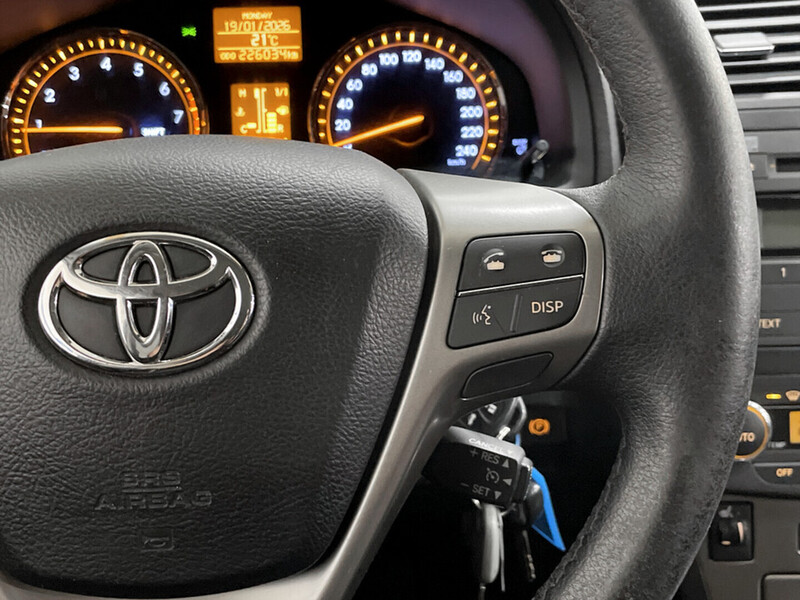 Toyota Avensis vaihtoauto