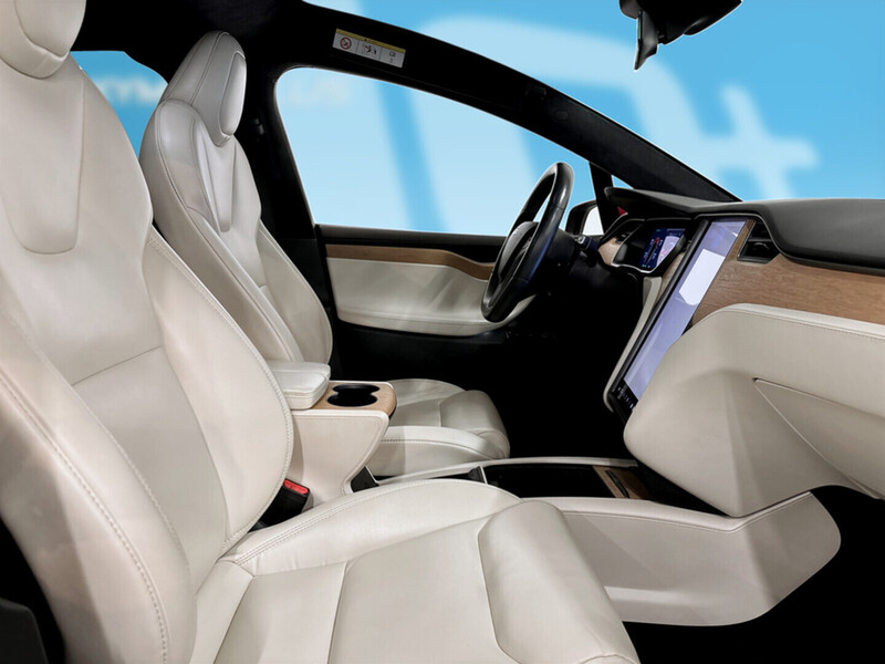 Tesla Model X vaihtoauto