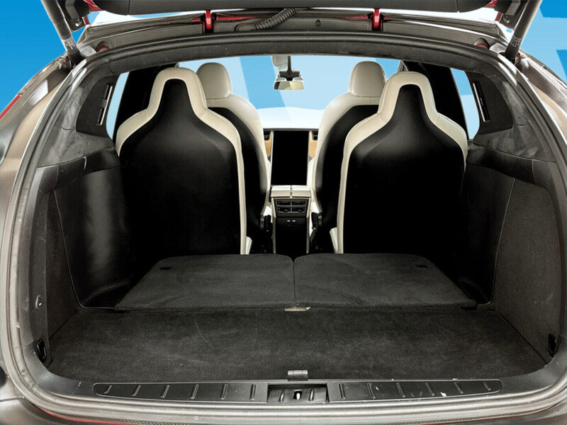 Tesla Model X vaihtoauto