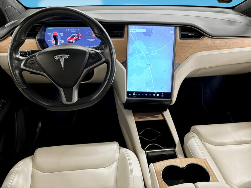 Tesla Model X vaihtoauto