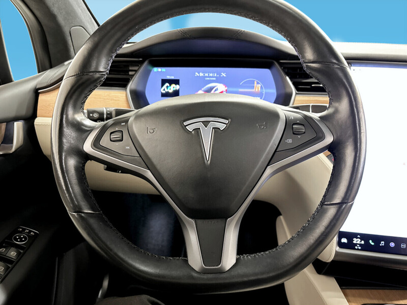 Tesla Model X vaihtoauto