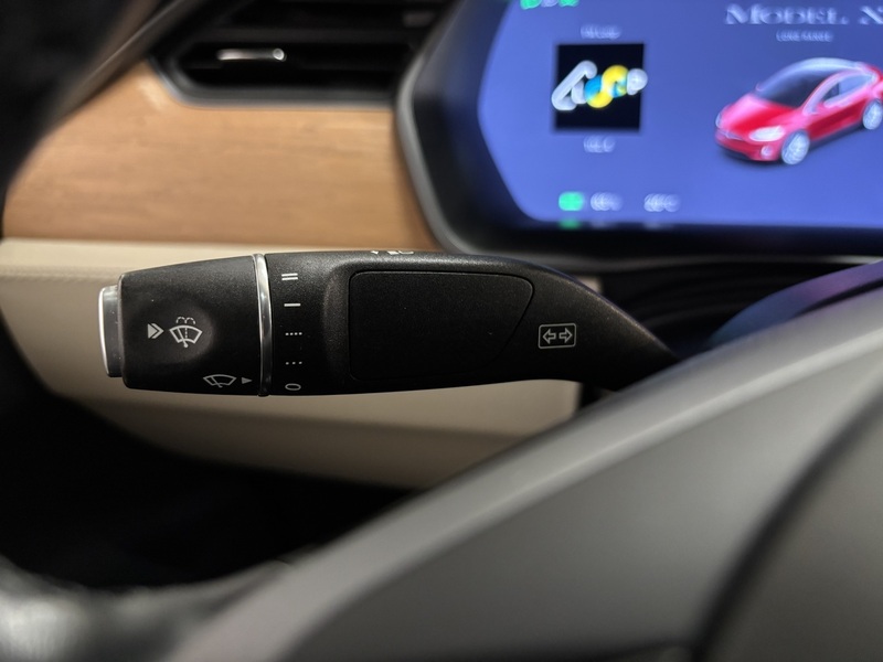 Tesla Model X vaihtoauto