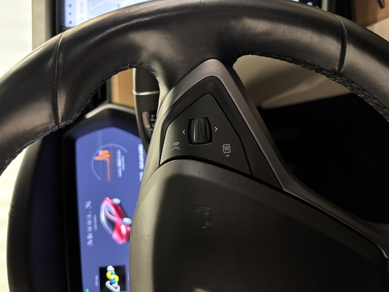 Tesla Model X vaihtoauto