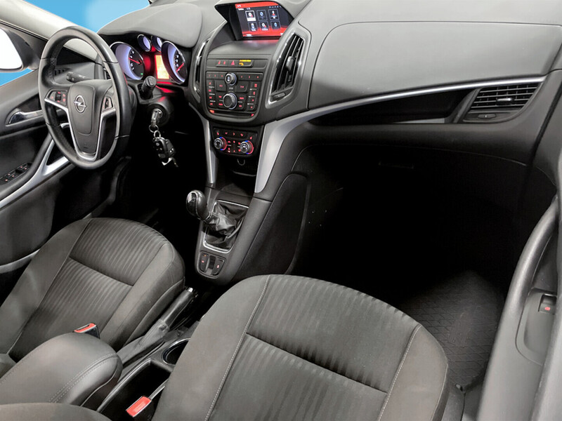 Opel Zafira Tourer vaihtoauto