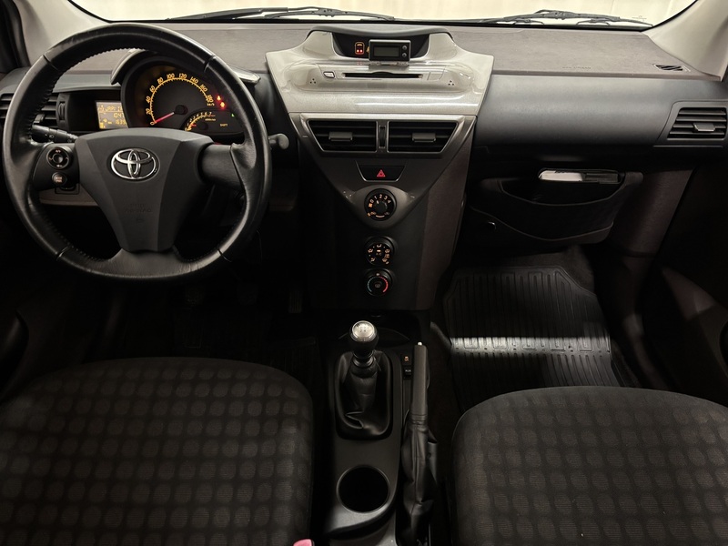 Toyota iQ vaihtoauto