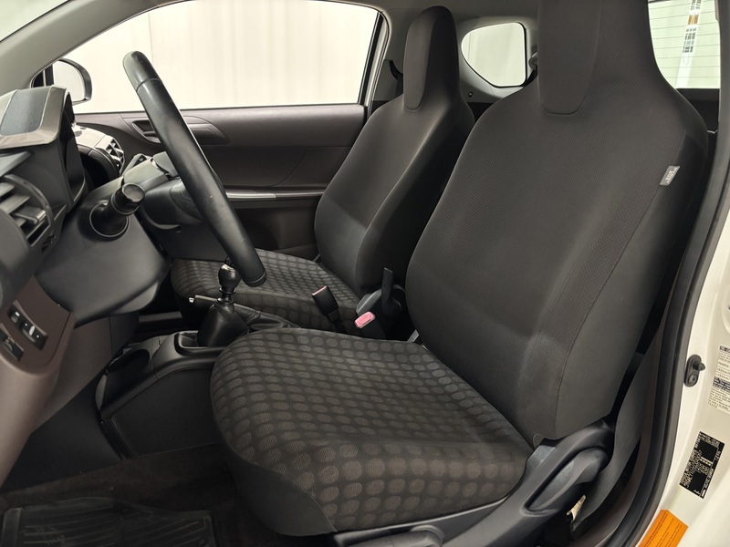 Toyota iQ vaihtoauto