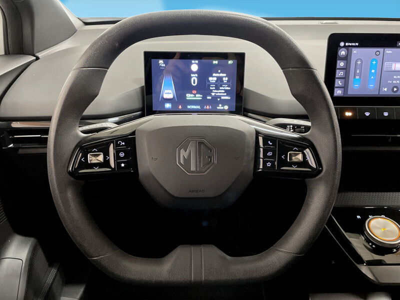MG MG4 vaihtoauto