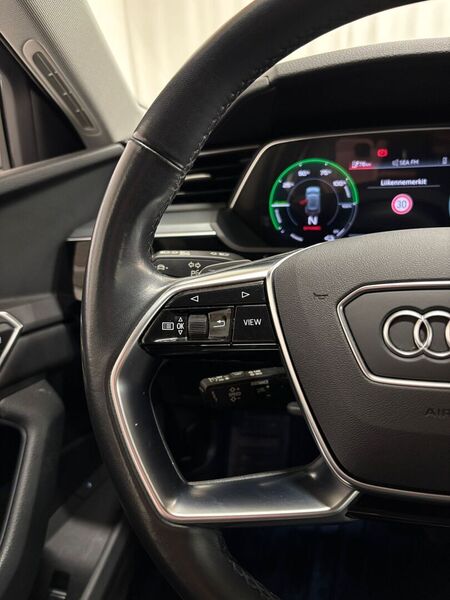 Audi e-tron vaihtoauto