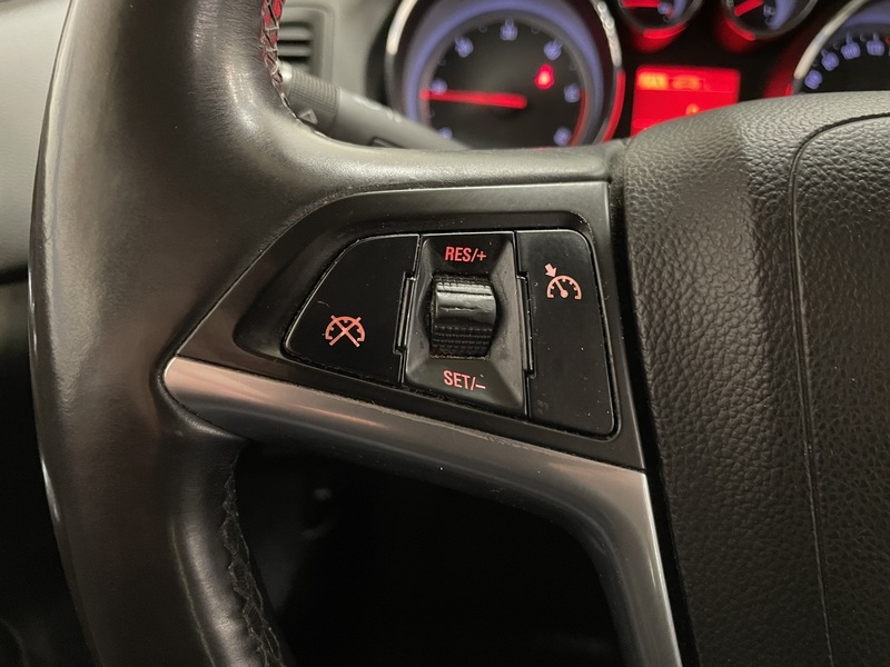 Opel Insignia vaihtoauto