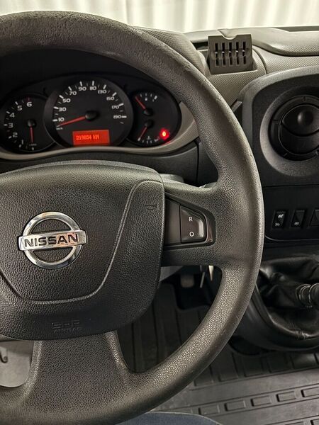 Nissan NV400 vaihtoauto