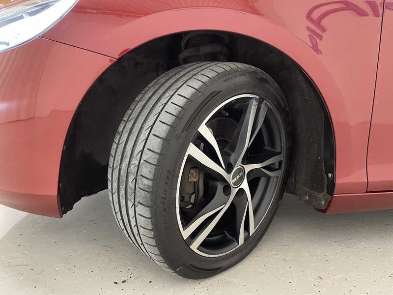 Volvo V40 vaihtoauto