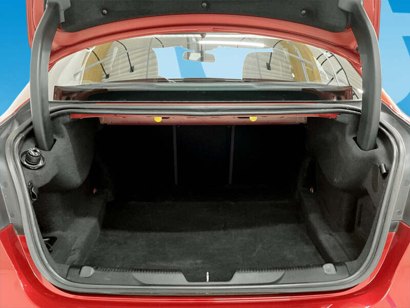 Jaguar XE vaihtoauto