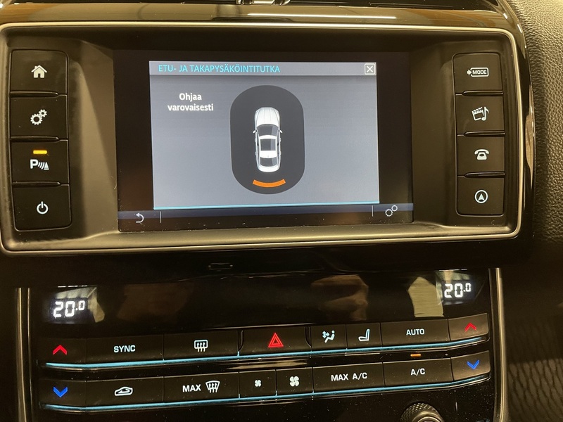 Jaguar XE vaihtoauto