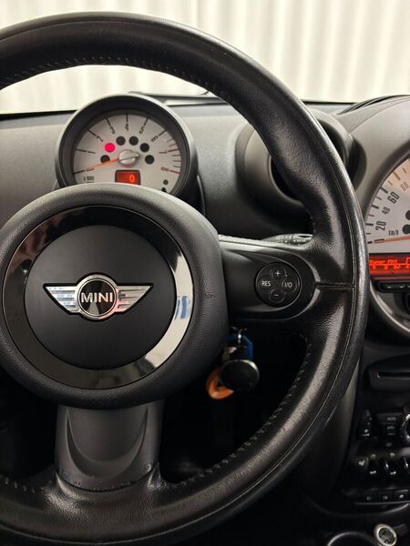 Mini Cooper vaihtoauto