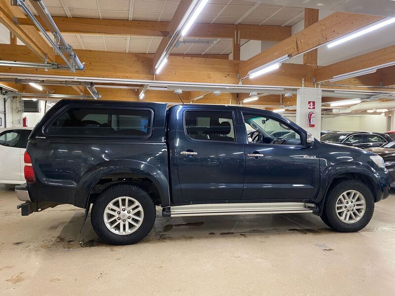 Toyota Hilux vaihtoauto