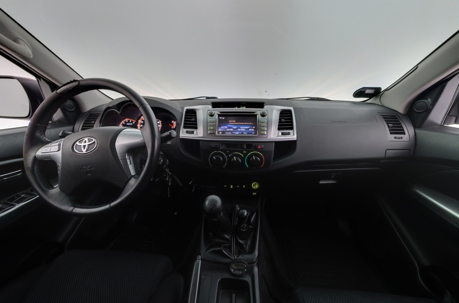 Toyota Hilux vaihtoauto