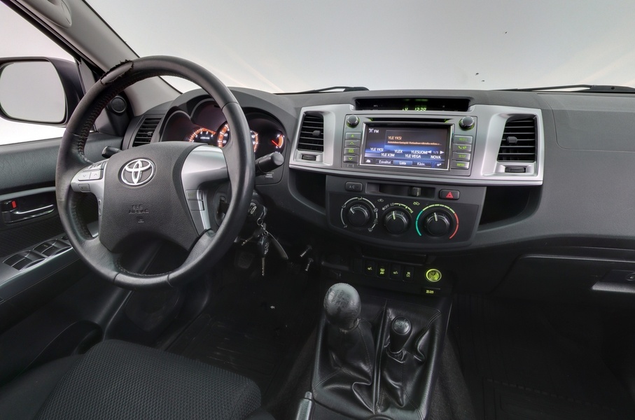 Toyota Hilux vaihtoauto