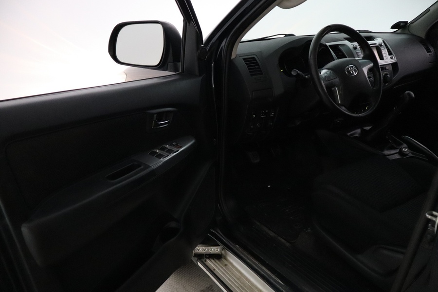 Toyota Hilux vaihtoauto