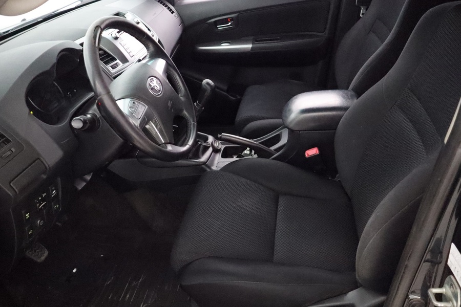 Toyota Hilux vaihtoauto