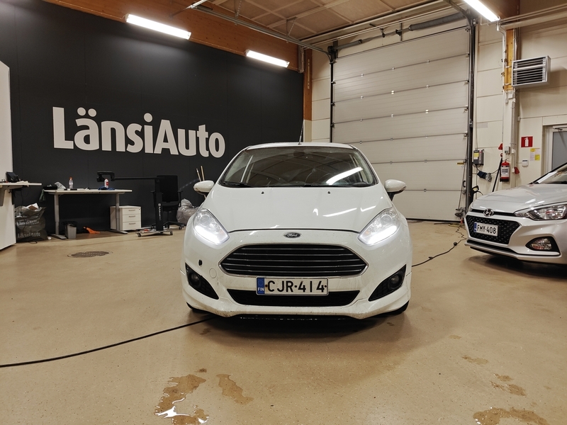 Ford Fiesta Van vaihtoauto