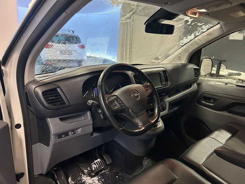 Opel Vivaro vaihtoauto