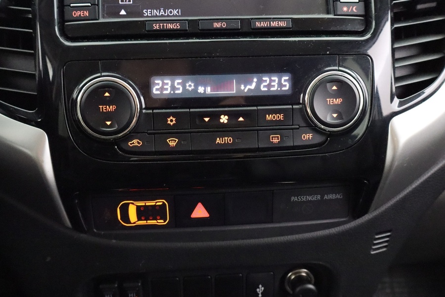 Mitsubishi L-200 vaihtoauto