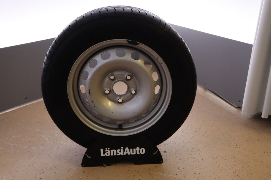 Volkswagen Caddy Maxi vaihtoauto