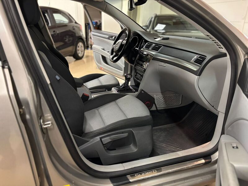 Skoda Superb vaihtoauto