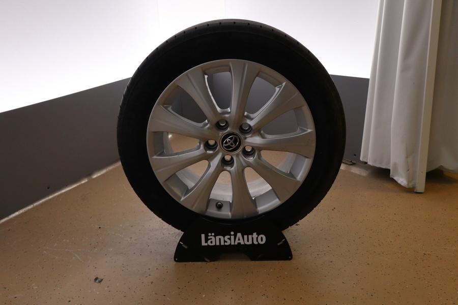 Toyota Camry vaihtoauto