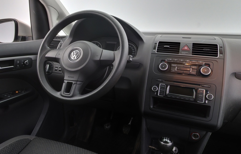 Volkswagen Touran vaihtoauto