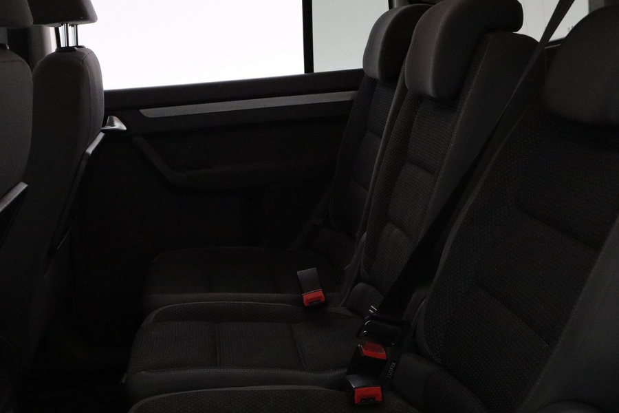 Volkswagen Touran vaihtoauto