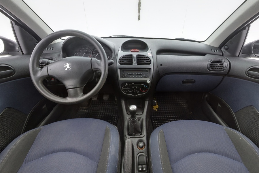 Peugeot 206 vaihtoauto