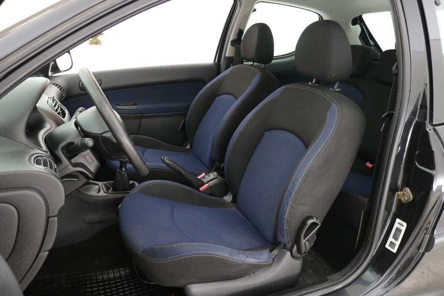 Peugeot 206 vaihtoauto