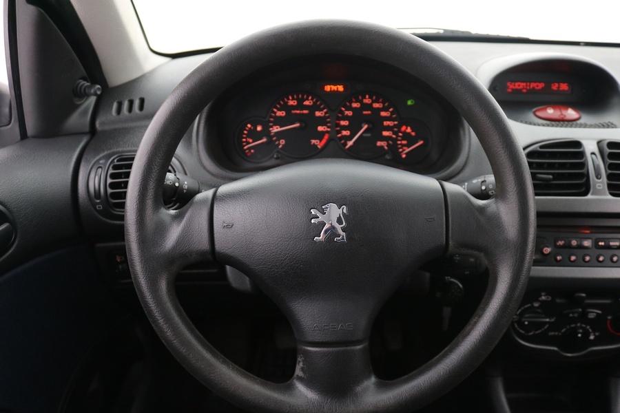 Peugeot 206 vaihtoauto