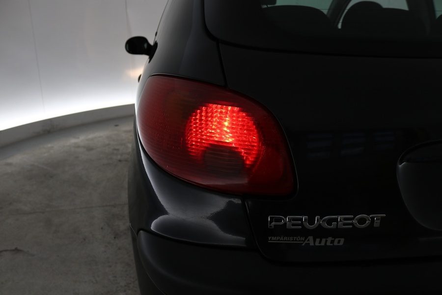 Peugeot 206 vaihtoauto