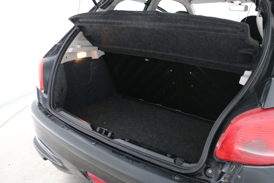 Peugeot 206 vaihtoauto