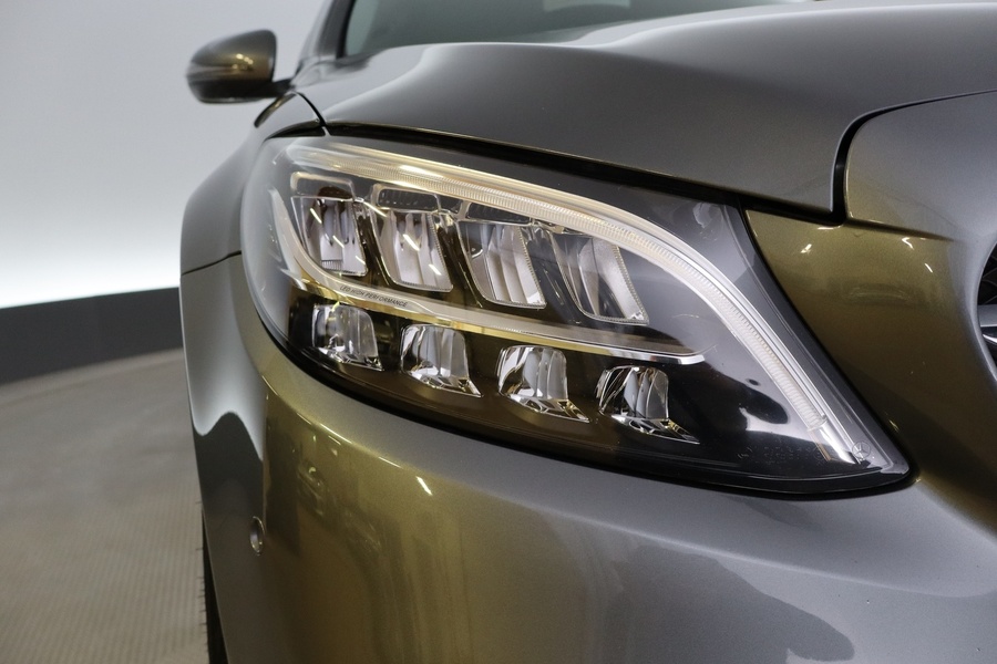 Mercedes-Benz C vaihtoauto